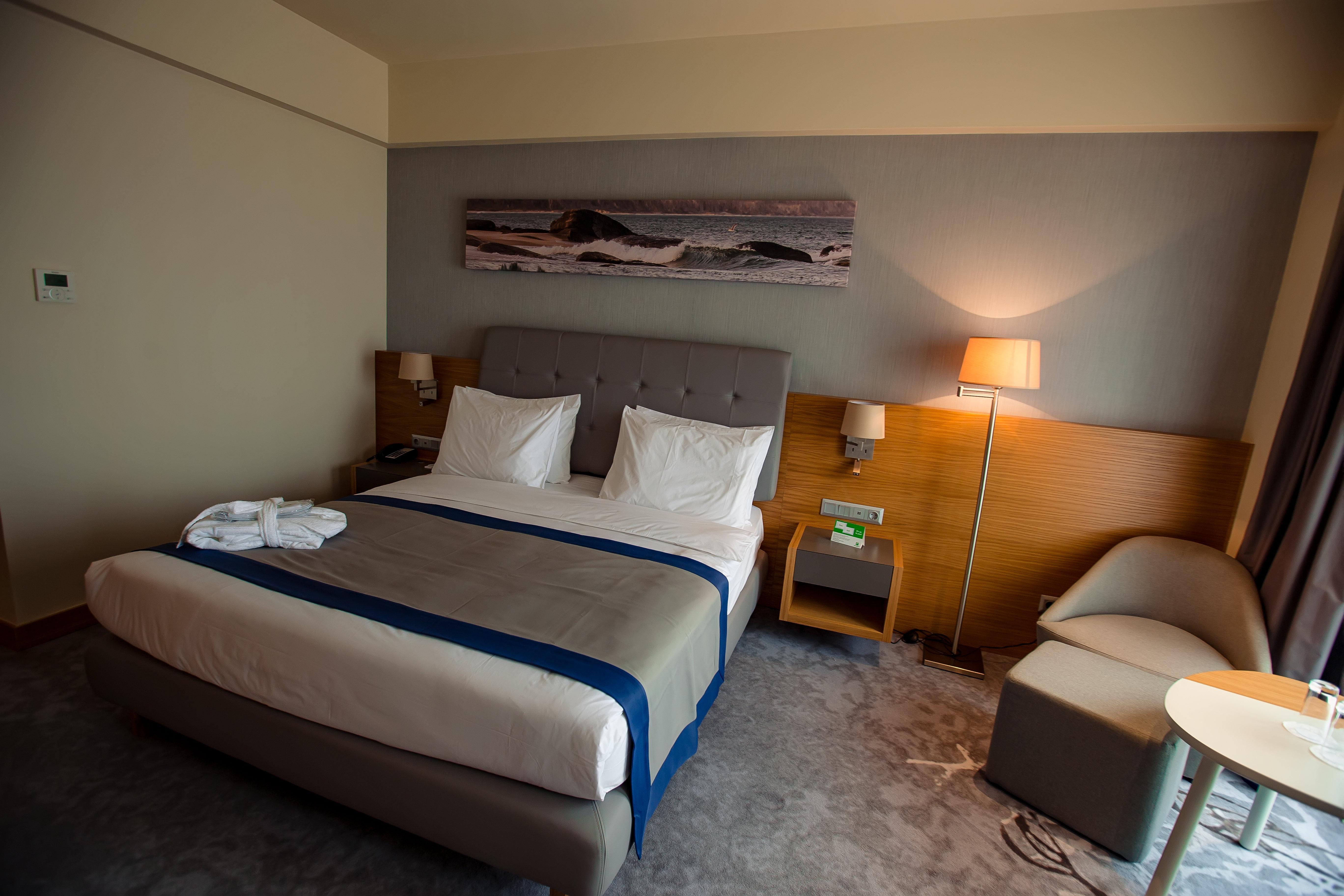 Holiday Inn - Aktau - Seaside By Ihg Екстериор снимка