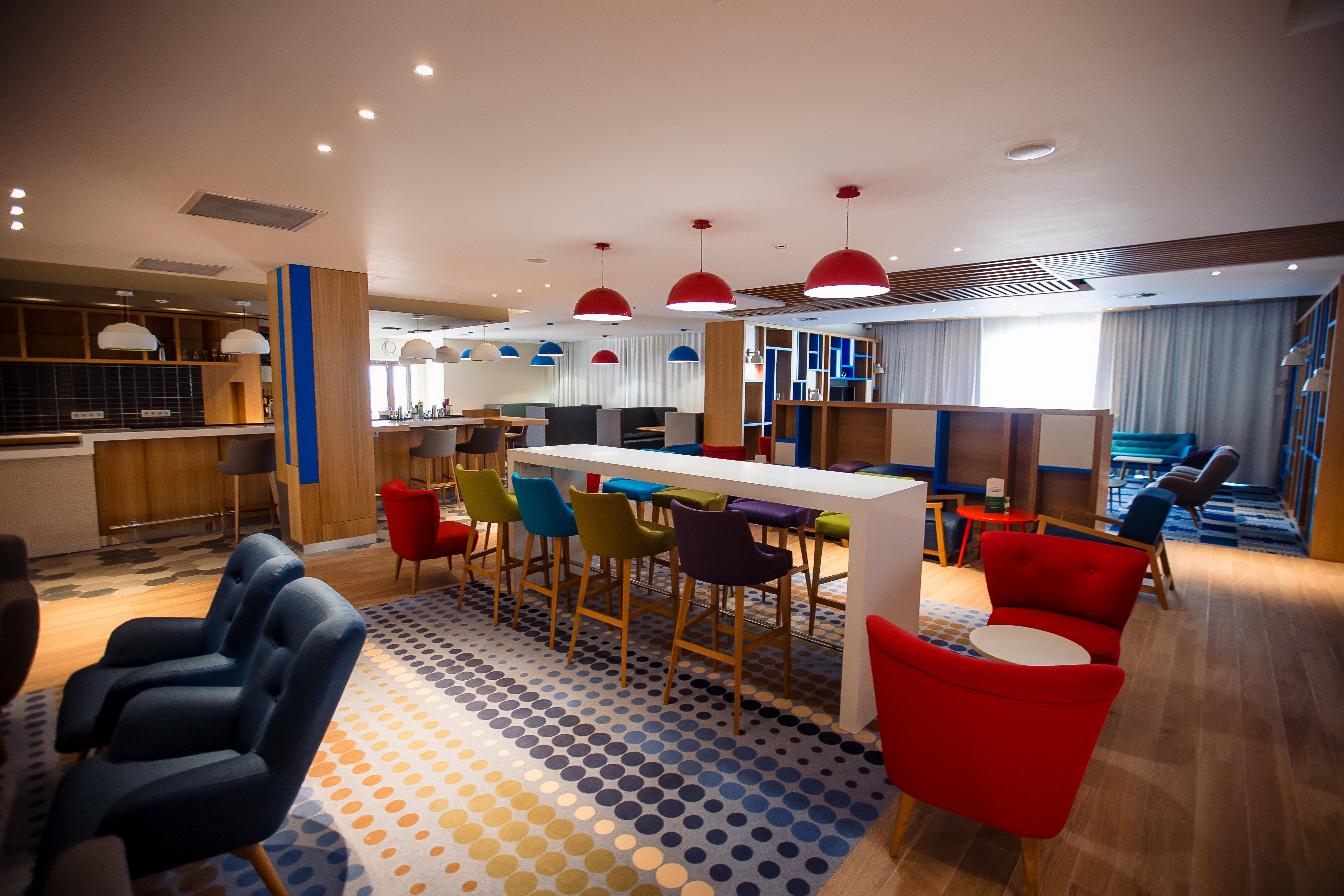 Holiday Inn - Aktau - Seaside By Ihg Екстериор снимка