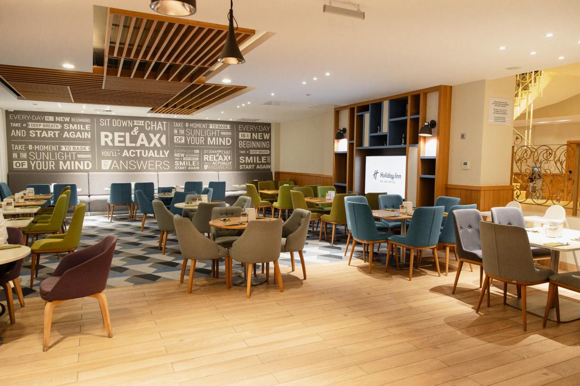 Holiday Inn - Aktau - Seaside By Ihg Екстериор снимка