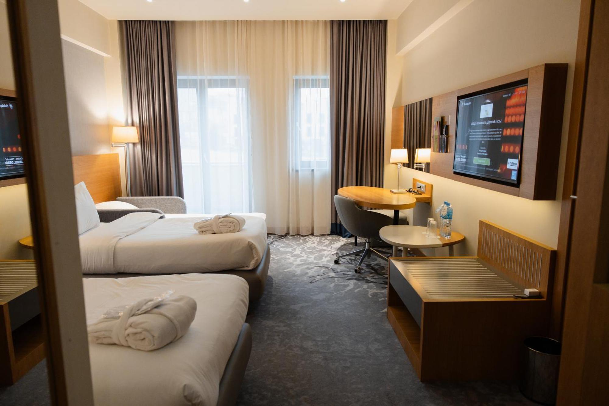 Holiday Inn - Aktau - Seaside By Ihg Екстериор снимка