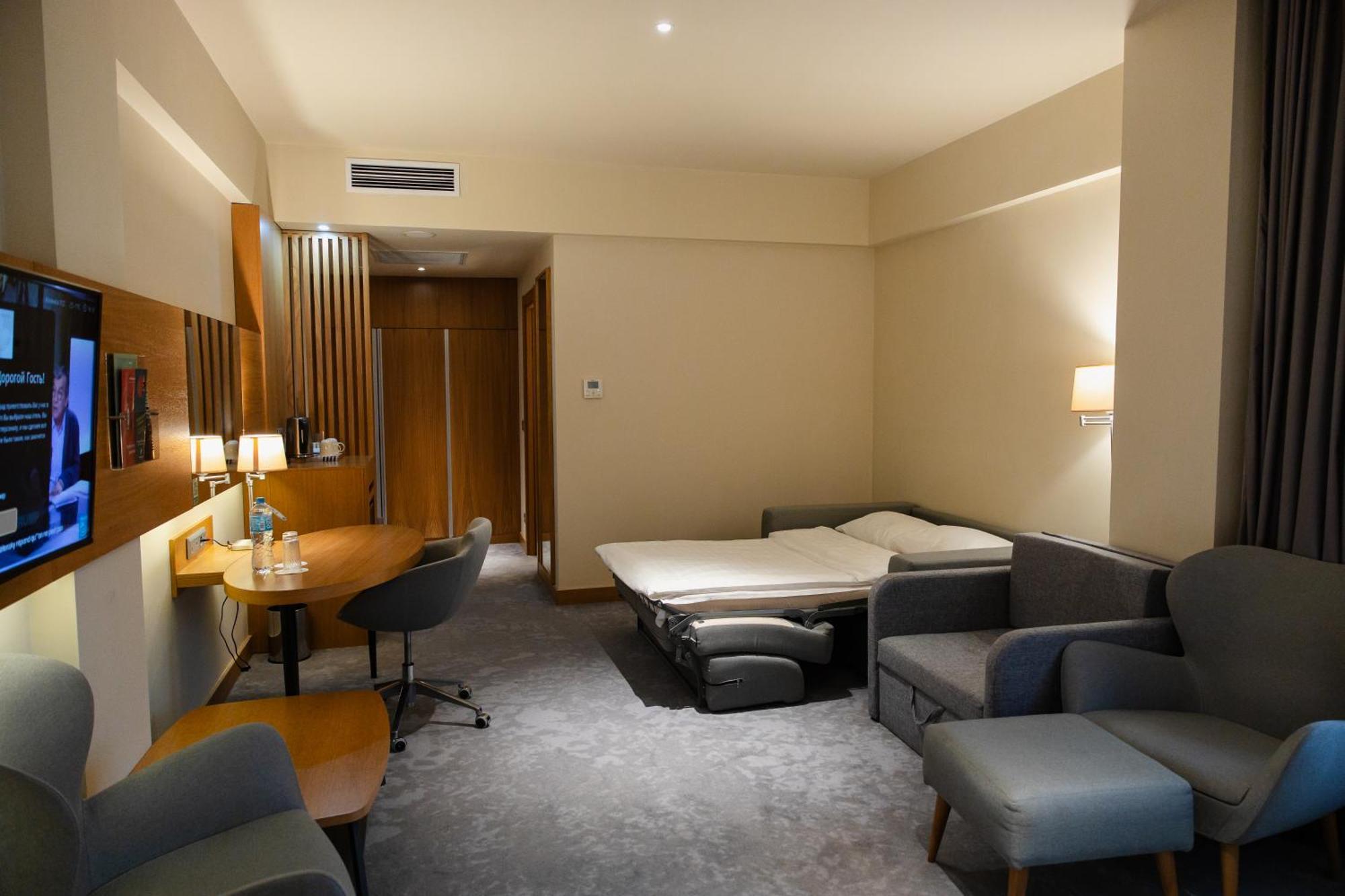 Holiday Inn - Aktau - Seaside By Ihg Екстериор снимка